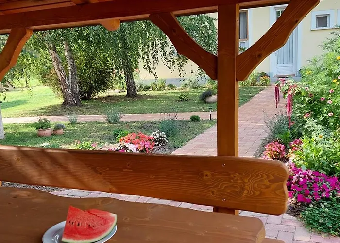 Landhuis Hungarian Zakanyszek